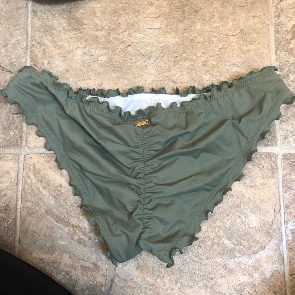 Green Bikini - Picture 2 of 2